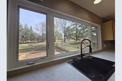 13439 Parkcrest Place, Roscoe, IL 61073 - Photo 4