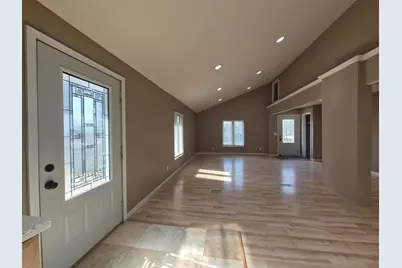 13439 Parkcrest Place, Roscoe, IL 61073 - Photo 8