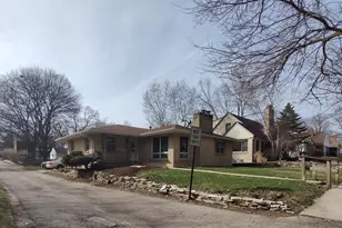 116 N Vale Ave, Rockford, IL 61107 - Photo 1