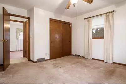 1110 Roxbury Close, Rockford, IL 61107 - Photo 12