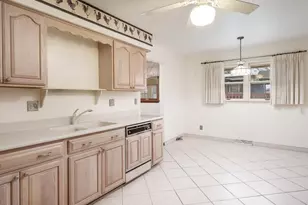 1110 Roxbury Close, Rockford, IL 61107 - Photo 10