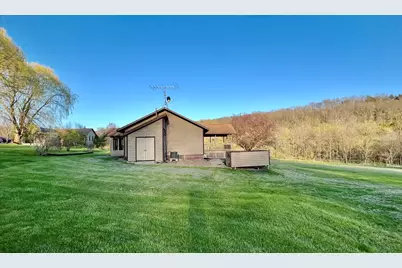 71 Sugarcreek Trail, Galena, IL 61036 - Photo 4