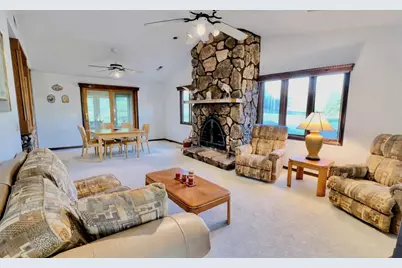 71 Sugarcreek Trail, Galena, IL 61036 - Photo 2