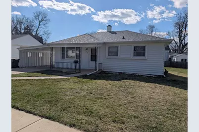 934 Jefferson Drive, Freeport, IL 61032 - Photo 2