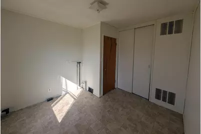 934 Jefferson Drive, Freeport, IL 61032 - Photo 10