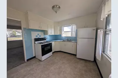 934 Jefferson Drive, Freeport, IL 61032 - Photo 6