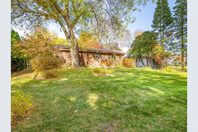 1626 Constitution Place, Rockford, IL 61103 - Photo 4