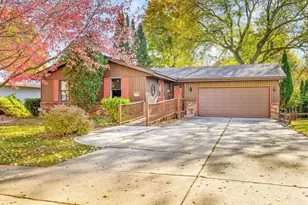 1626 Constitution Pl, Rockford, IL 61103 - Photo 1