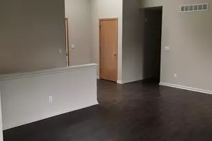 3734 Harwood Ln, Rockford, IL 61114 - Photo 4