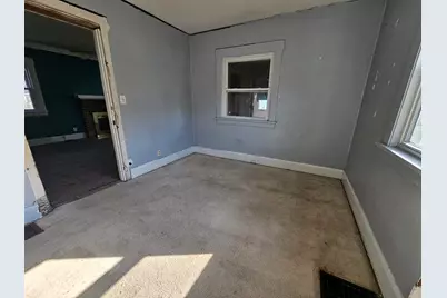 915 Van Wie, Rockford, IL 61103 - Photo 6