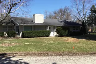 2040 Hillside Dr, Rockford, IL 61107 - Photo 1