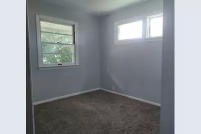2040 Hillside Drive, Rockford, IL 61107 - Photo 8