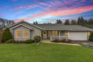 1872 S Trainer Rd, Rockford, IL 61108 - Photo 1