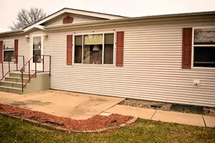 4001 Greenspire, Belvidere, IL 61008 - Photo 2