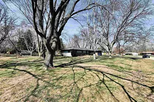 6135 Halverson Dr, Rockford, IL 61109 - Photo 44