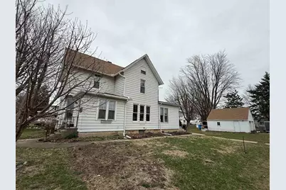 300 Holcomb Avenue, Milledgeville, IL 61051 - Photo 4