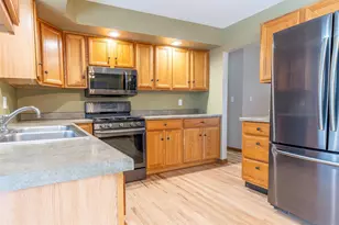 4025 Laramie Ln, Rockford, IL 61108 - Photo 4