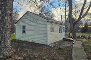 2907 Vinton, Rockford, IL 61101 - Photo 12