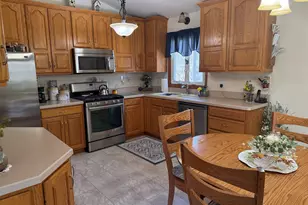 2822 Norway Pine Rd, Rockford, IL 61109 - Photo 2