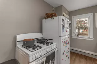 2827 Knight Ave, Rockford, IL 61101 - Photo 6