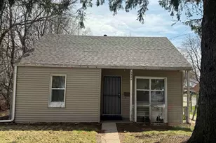 2824 School St, Rockford, IL 61101 - Photo 2