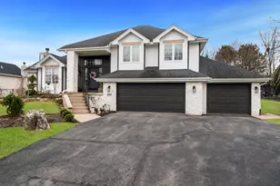 6667 Rolling Hedge Ln, Rockford, IL 61108 - Photo 2