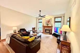 11370 Lindbergh Ln, Poplar Grove, IL 61065 - Photo 4