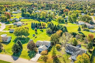 6609 Sawmill Dr, Roscoe, IL 61073 - Photo 38