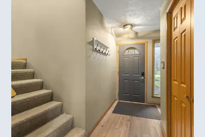 6609 Sawmill Drive, Roscoe, IL 61073 - Photo 14