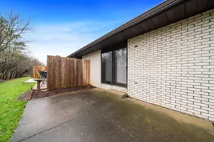 5036 Valley Pines Dr, Rockford, IL 61109 - Photo 34