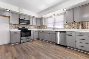 303 Gold River Ave, Rockford, IL 61102 - Photo 4