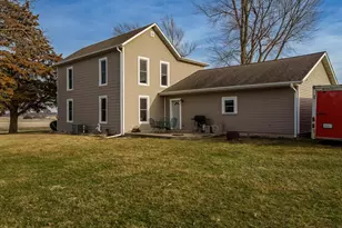 10182 N Adeline Rd, German Valley, IL 61039 - Photo 4
