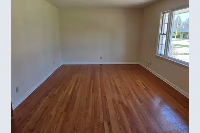 2019 Montana Avenue, Rockford, IL 61108 - Photo 4