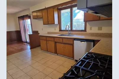 2019 Montana Avenue, Rockford, IL 61108 - Photo 6