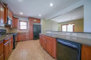 711 Taylor St, Pecatonica, IL 61063 - Photo 10