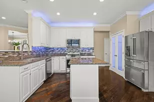 342 Comstock Dr, Elgin, IL 60124 - Photo 8