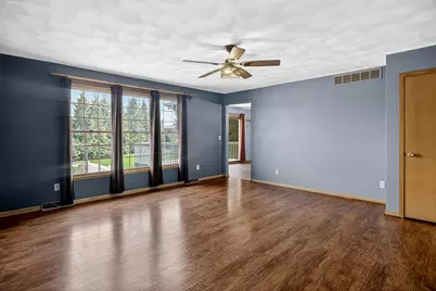 6980 N Summit Drive, Byron, IL 61010 - Photo 18