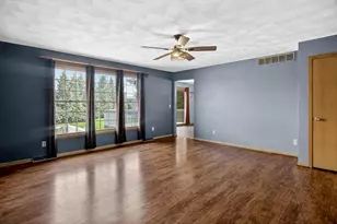 6980 N Summit Dr, Byron, IL 61010 - Photo 18