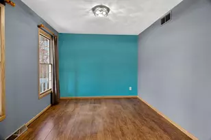 6980 N Summit Dr, Byron, IL 61010 - Photo 6