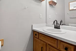 6980 N Summit Dr, Byron, IL 61010 - Photo 20