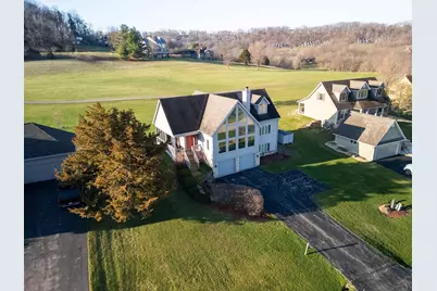 19 Walnut Hill Drive, Galena, IL 61036 - Photo 2