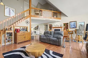 19 Walnut Hill Dr, Galena, IL 61036 - Photo 4