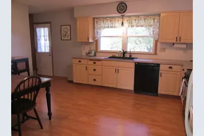 2337 Lynn Avenue, Freeport, IL 61032 - Photo 16