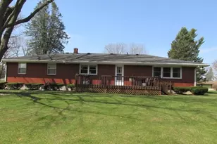 2337 Lynn Ave, Freeport, IL 61032 - Photo 6