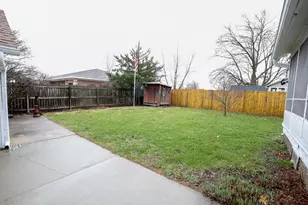 422 N Hennepin Ave, Dixon, IL 61021 - Photo 28