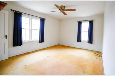 422 N Hennepin Avenue, Dixon, IL 61021 - Photo 14