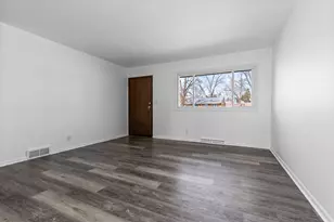 2815 Green Dale Dr, Rockford, IL 61109 - Photo 8