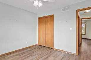 518 Breezeway Dr, Pearl City, IL 61062 - Photo 24