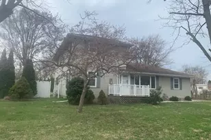 1818 S Carr St, Streator, IL 61364 - Photo 2