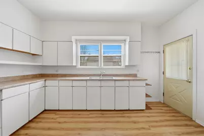 324 E 2nd Street, Dixon, IL 61021 - Photo 10